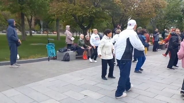 Харьков,танцы,27.04.,"Ми-украiнцi!"🇺🇦🙂 смотреть онлайн