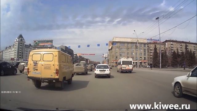 Видеорегистратор Kiwee A2 смотреть онлайн