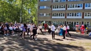 Школьный вальс