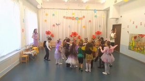 Выглянуло солнышко. Весенний танец.