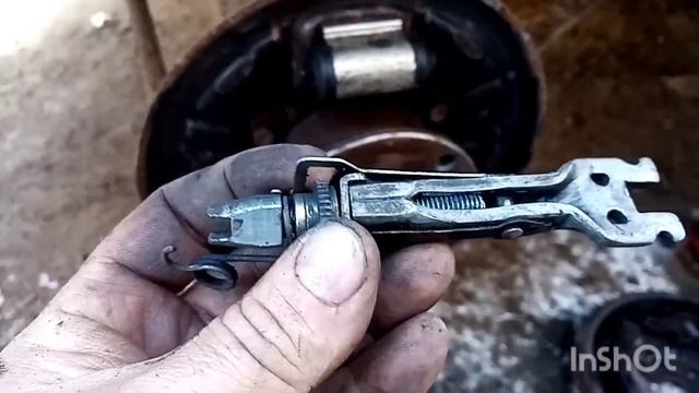 Ниссан террано 3 задние тормоза, как обычно все непрос?