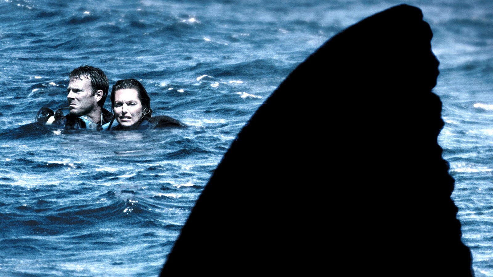 Открытое море. Смерть рядом - Русский трейлер (2025) смотреть онлайн