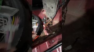 Установили процессорный усилитель Hellion HAM 4.8Pin DSP и подк