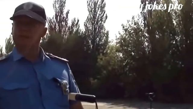 Funny Jokes Pro\приколы с ментами смотреть онлайн