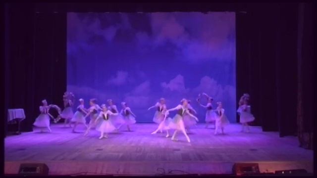 П. Чайковский - Вальс из балета "Спящая красавица" смотреть онлайн