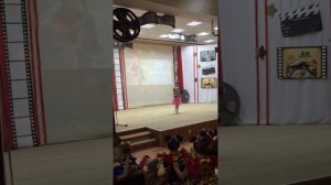 Скачет по полям с небом пополам... Веселая песенка