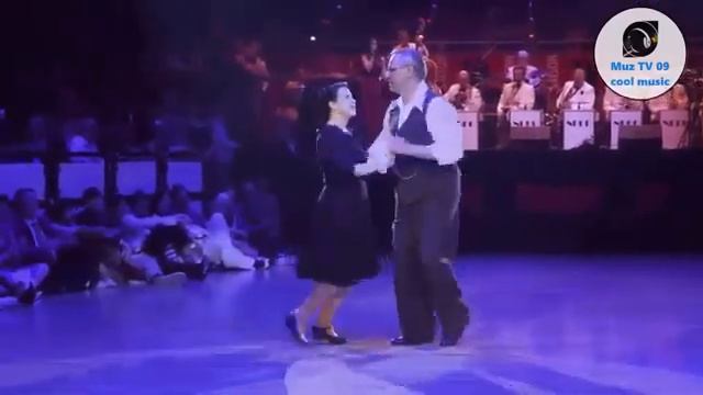 `ШАЛУНЬЯ ОСЕНЬ` смотреть онлайн