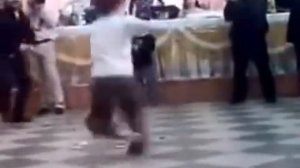 Чеченская Лезгинка Дети Разрывают Танцпол 2014 HD