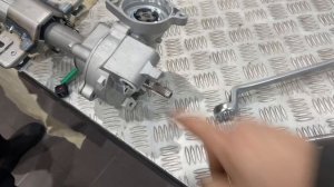 Solaris рычит рулевая колонка. Замена подшипников червяч?