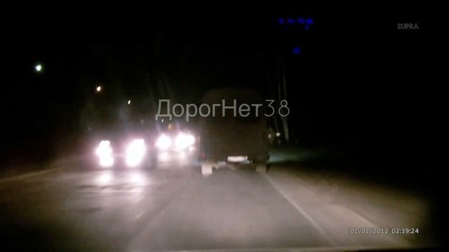 Водитель косого впорол или качество дорог желает лучш