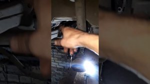 замена сайлентблоков задних рычагов е34 ☝️😧