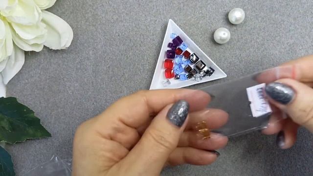 Давно не было распаковки из интернет-магазина МЕЛОДИЯ БИСЕРА! Кубики Сваровски и хлопковый жемчуг! смотреть онлайн