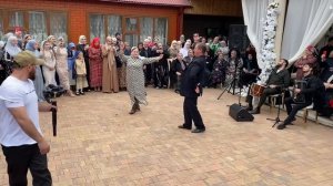 Настоящий чеченский танец в исполнении Валида Гадаев?