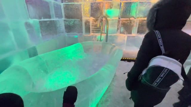 Зимний карнавал в Квебеке / Carnaval de Québec смотреть онлайн
