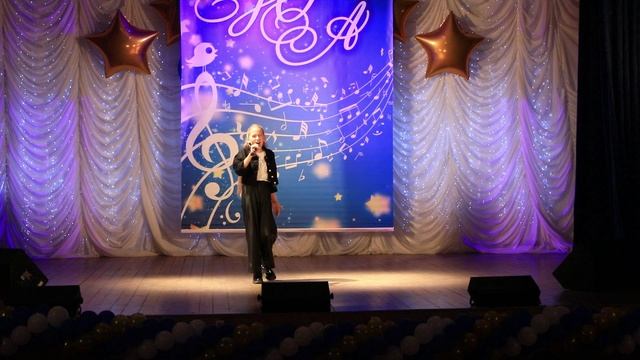 Юлия Абрамова - "Иду вперёд" (А. Петряшева)