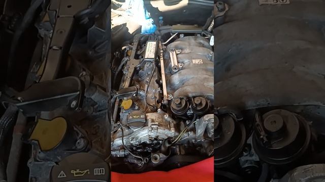 Снятие впускного коллектора Мерседес w221 s550 m273 смотреть онлайн