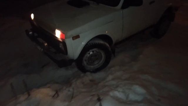 нива на резине Bridgestone Ice Cruiser 5000 смотреть онлайн