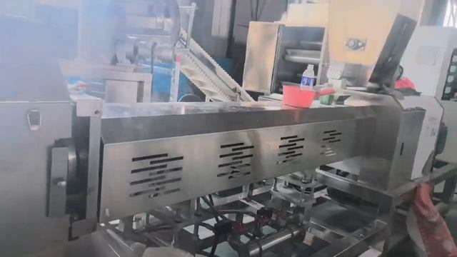 Тестирование экструдера для кукурузной гранулы (Кита? смотреть онлайн