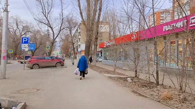 Саратов прогулка.FASHION SHOW в ТРЦ ТРИУМФ МОЛЛ март 2025.Обзо смотреть онлайн