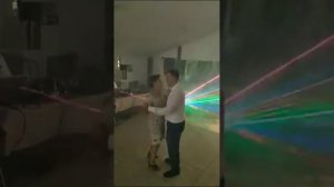 танец мамы с сыном в день бракосочетания