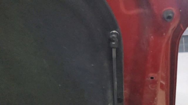 Результат установки газлифтов для капота на Haval Jolion