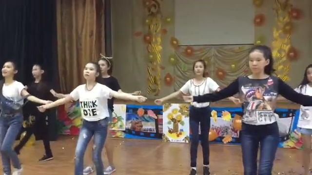 Танец Блэкпинк