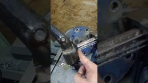 Развертка втулок шкворня Газ -53