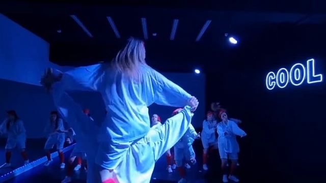 Хип-хоп старшая группа Cool Kids смотреть онлайн