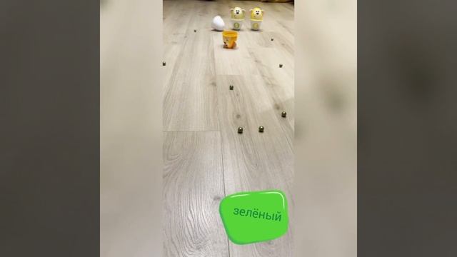 Боулинг. Игра - Бусинки. Учим цвета. Bowling game смотреть онлайн