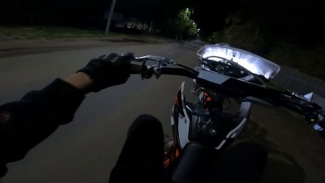 РАЗДАЛ УГЛА на ПИТБАЙКЕ/СТАНТ НА ПИТБАЙКЕ Kayo TT 140 #stunt #э