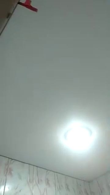 вид кухни натяжной потолок смотреть онлайн