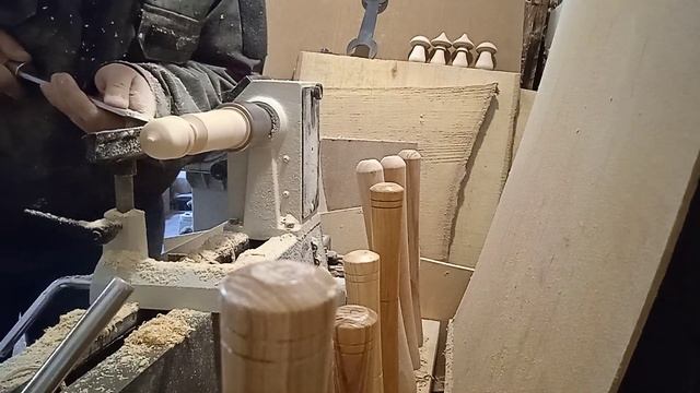 Точу жёлудь. Токарный станок Realrez, резцы Энкор и от Оле? смотреть онлайн