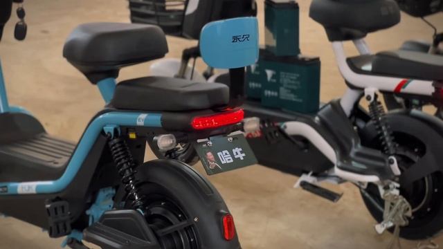 Новинка в этом году электро скутер от компании Cruzer смотреть онлайн