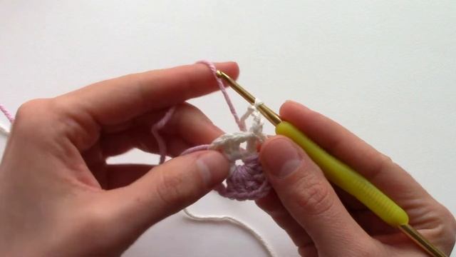 СОВМЕСТНИК #СП_подушка_со_стрелками. Часть 2. Как связать разноцветный квадрат смотреть онлайн