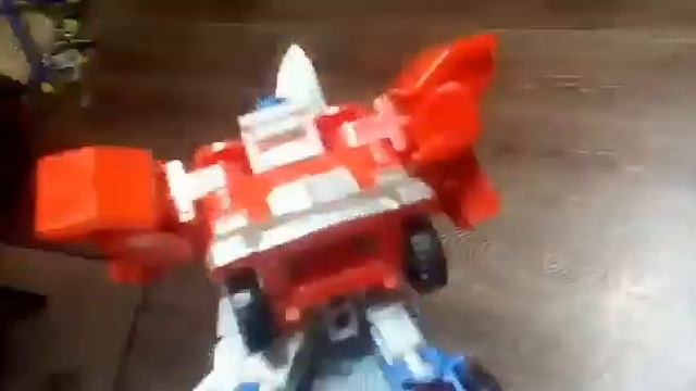 Оптимус Прайм против Старскрима (Transformers stop motion) смотреть онлайн