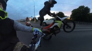 Стант на мотардах , Сочи 2024 басурман схватил за 🍑