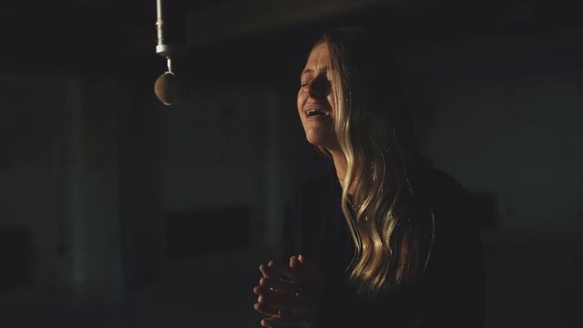 Lusaint - Wicked Game (Cover) 4K смотреть онлайн