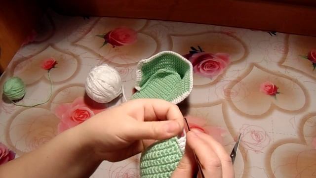 Вязание пинетки кеды крючком.Часть 7 смотреть онлайн