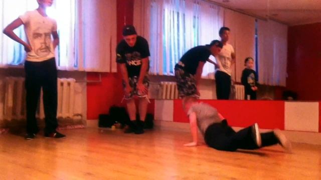 BREAK DANCE тренировки (DANCE STUDIO PHOENIX) смотреть онлайн