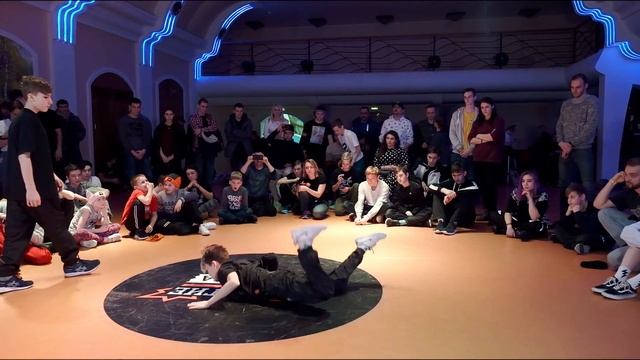 12 Летие Бруклина | 1/4 breakdance beg  Карась vs Plane
