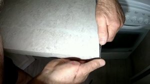 Ремонт мебели. Приклеиваем кромку.