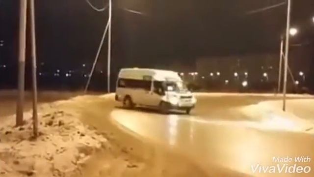 Дрифт на маршрутке | прикол смотреть онлайн