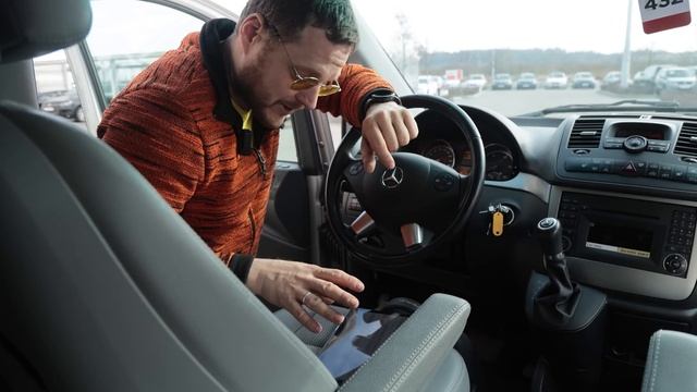 Покупаем б/у автомобиль. Микроавтобус 4х4