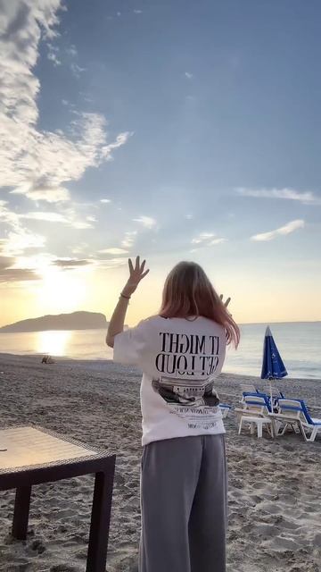 красиво) скорее переходим в мой !!#МиланаФилимонова #ТанцыТанцыТанцы #миланаФилимонова смотреть онлайн