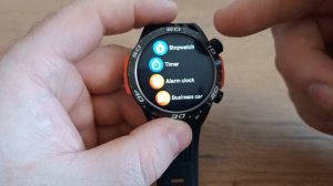 Смарт часы со встроенным фонариком и компасом