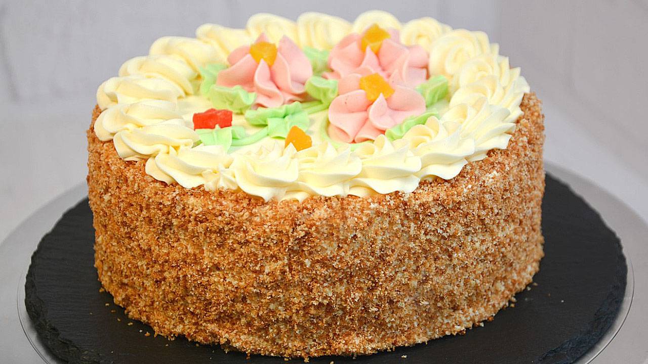 🎉 НЕ ЗРЯ ЭТОТ ТОРТ ЛЮБЯТ МИЛЛИОНЫ! Удивительно вкусный «БИСКВИТНО-КРЕМОВЫЙ» ТОРТ по ГОСТу СССР 🎂 смотреть онлайн