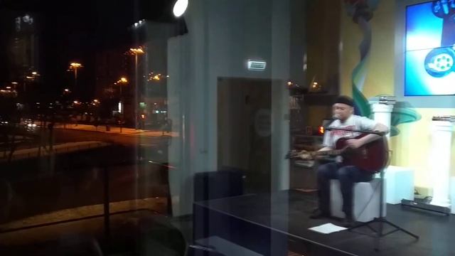 Женя Сучков - Восемь мешков ржи (кавер песни Кирилла Комарова)