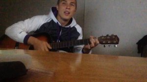 ТЫ СТОИШЬ ОДНА У ПАРАПЕТА (КЛАССНАЯ ПЕСНЯ НА ГИТАРЕ!!!) У ПАРНЯ НЕОБЫЧНЫЙ ГОЛОС!!!