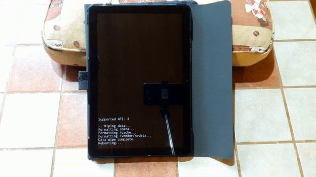 Планшет Atouch SE Pro Ошибка памяти Пропали фото картинки п?