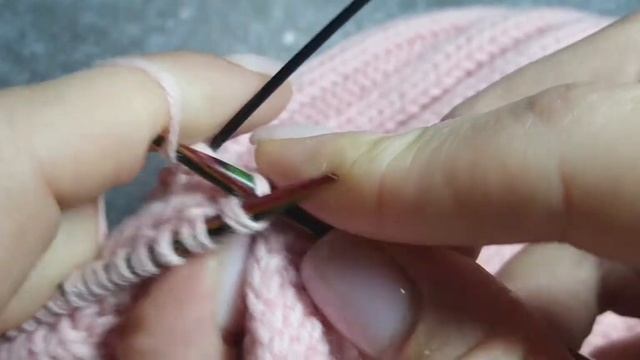 Связать двойные ушки для шапки с отворотом смотреть онлайн